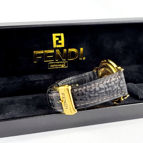 FENDI OROLOGI 300G WATCH - Picture 12 of 12